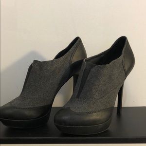 Jessica Simpson grey and black booties